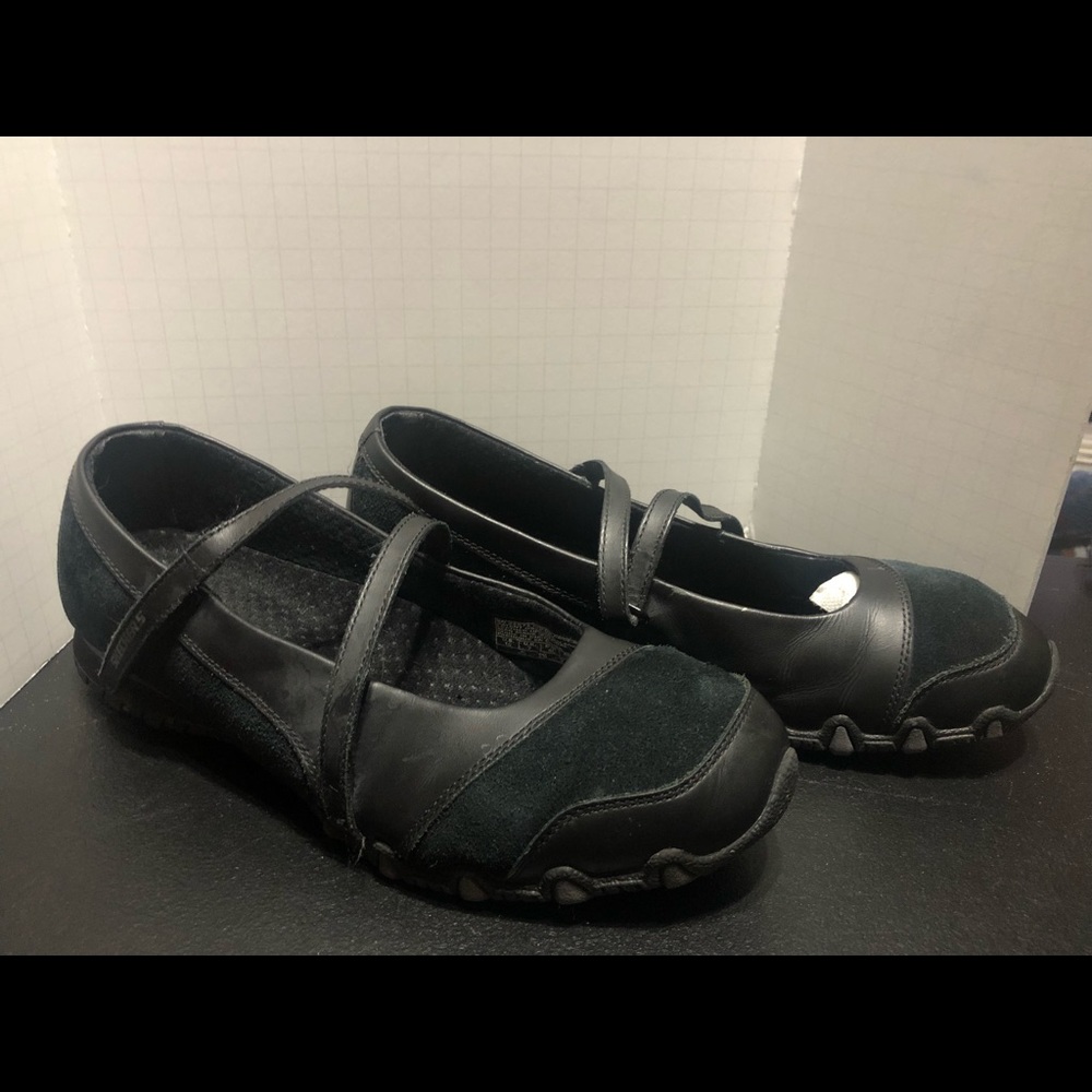 Skechers size 10, black leather/suede Mary Janes